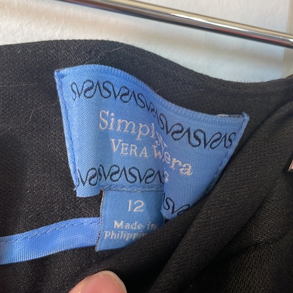 Gorgeous Simply Vera Wang tuxedo pencil skirt in size 12. Back detail is 🔥 - Picture 2 of 11